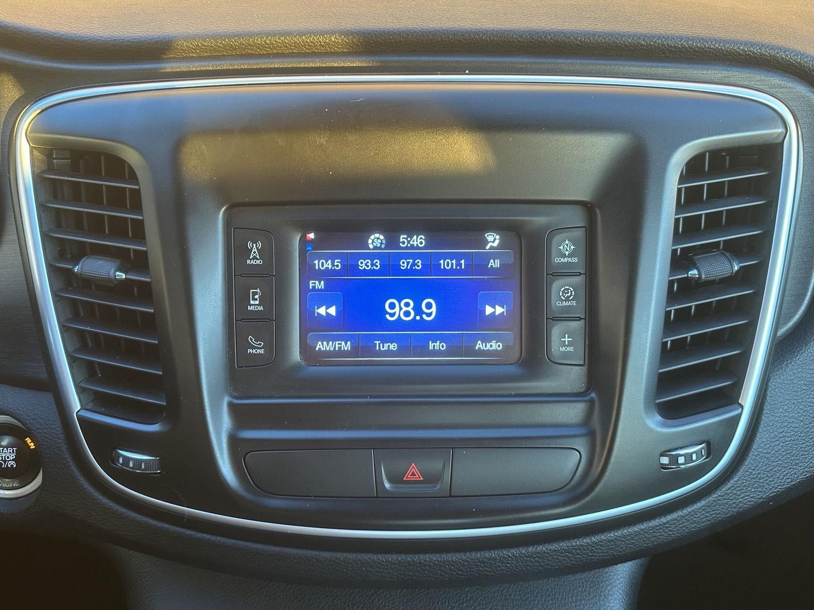 2016 Chrysler 200 Limited