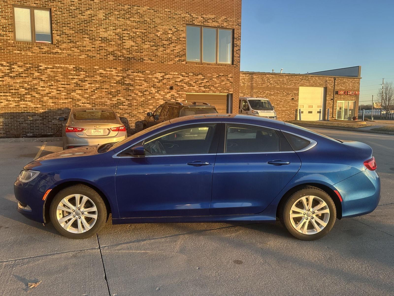 2016 Chrysler 200 Limited