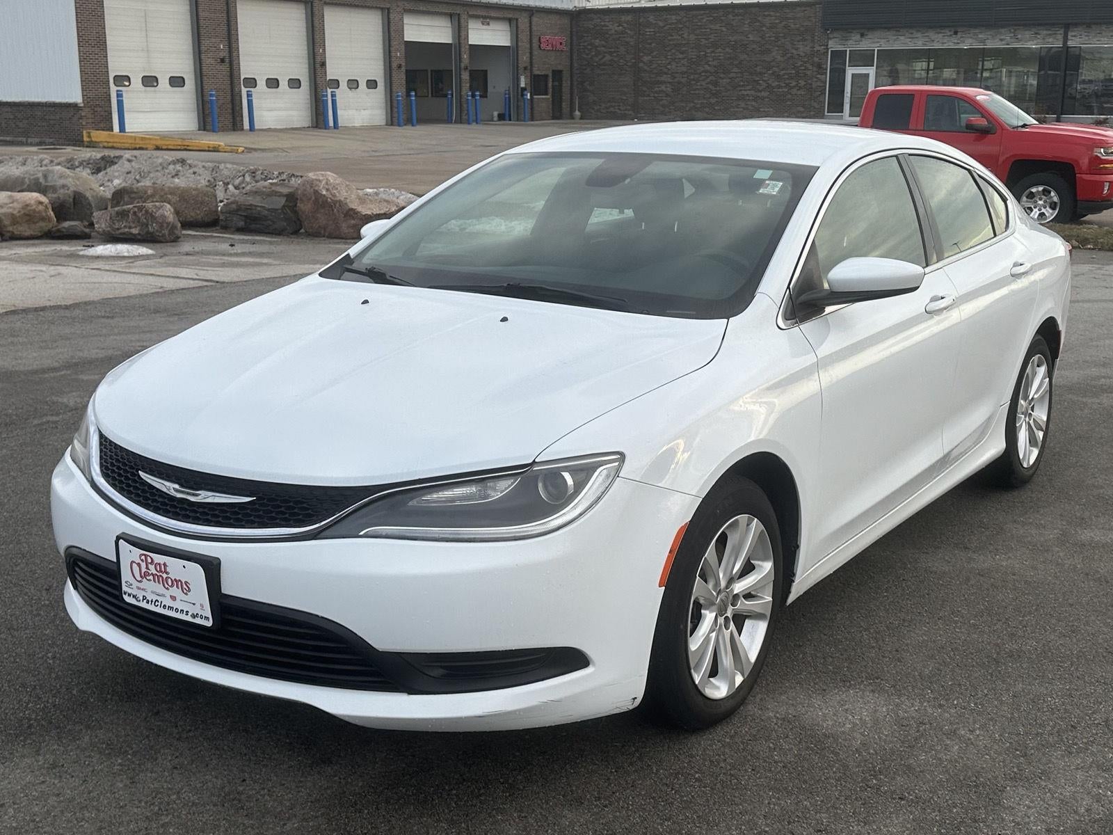 2016 Chrysler 200 Touring