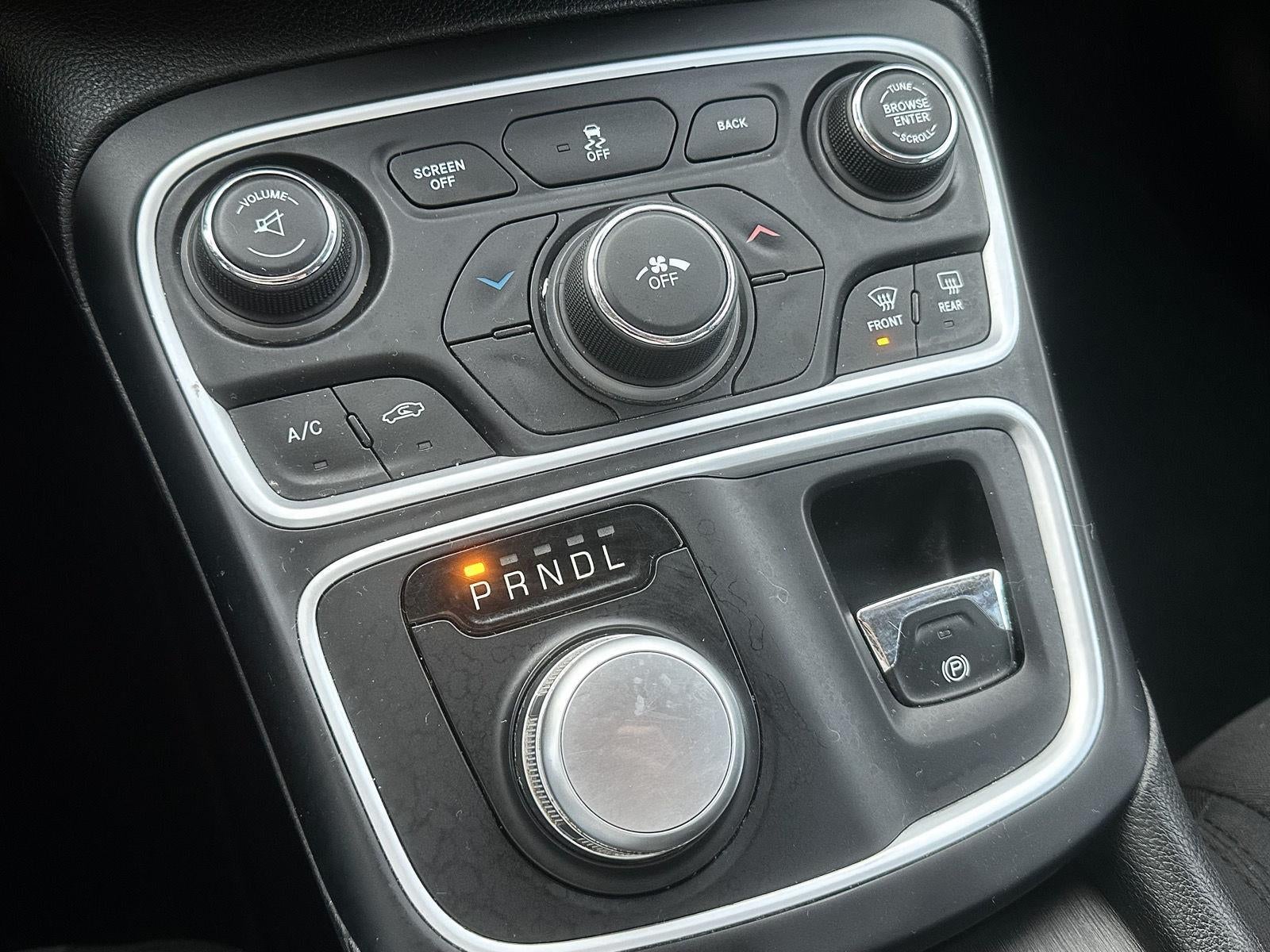 2016 Chrysler 200 Touring