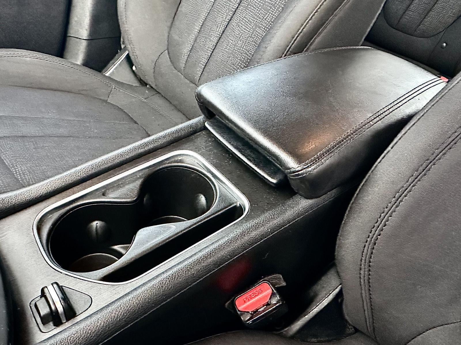 2016 Chrysler 200 Touring