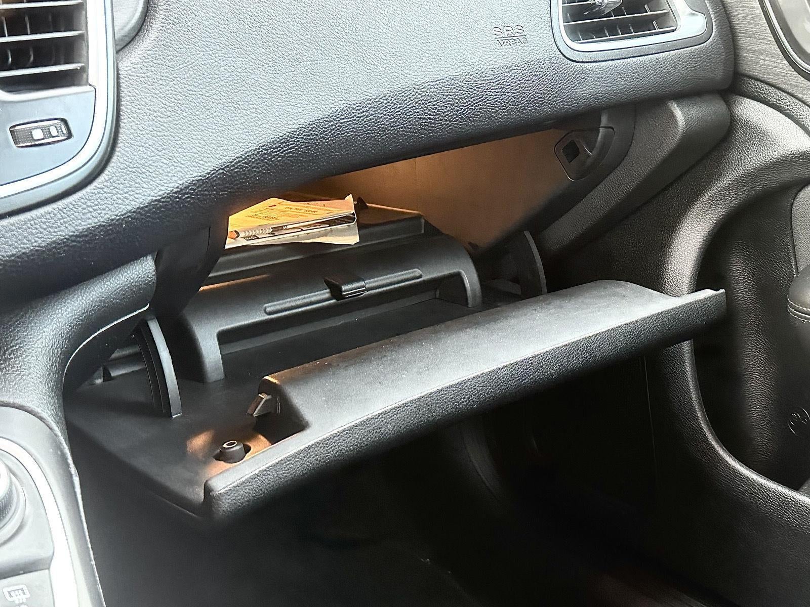 2016 Chrysler 200 Touring