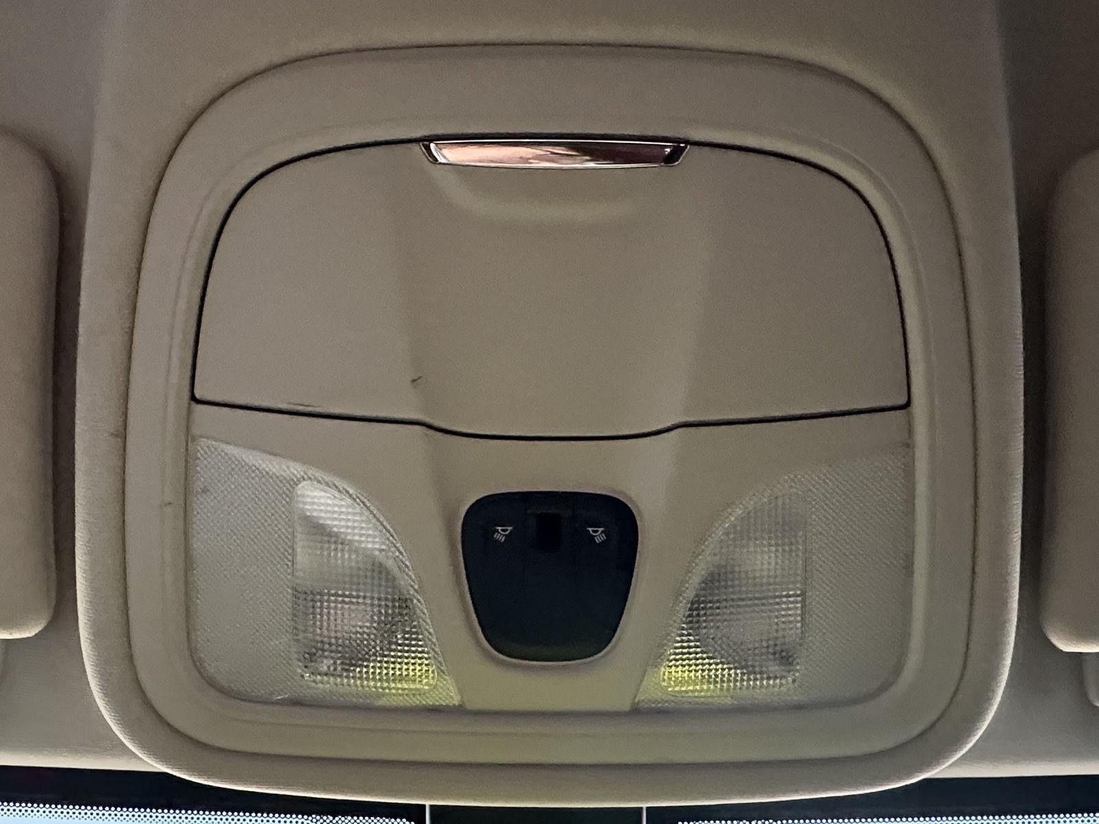 2016 Chrysler 200 Touring