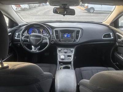 2016 Chrysler 200 Touring