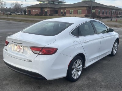 2016 Chrysler 200 Touring