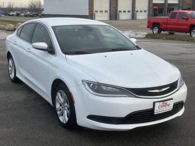 2016 Chrysler 200 Touring