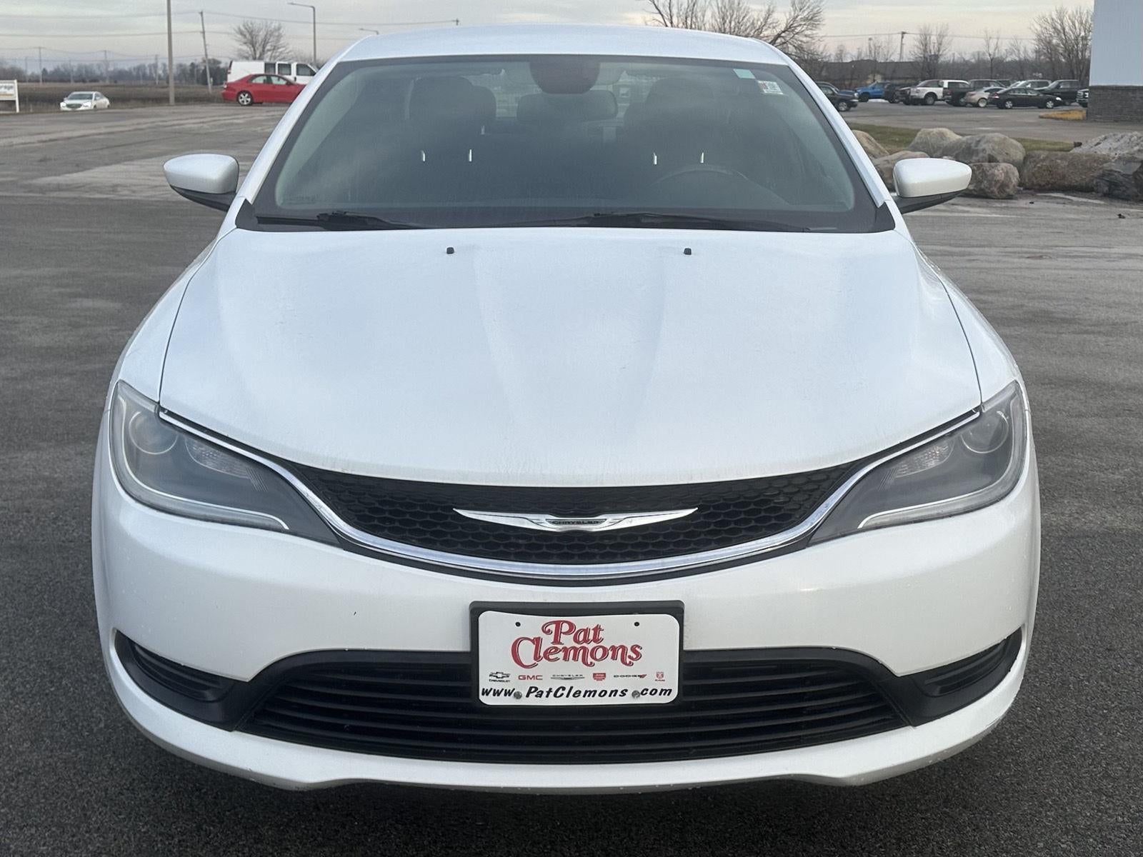 2016 Chrysler 200 Touring