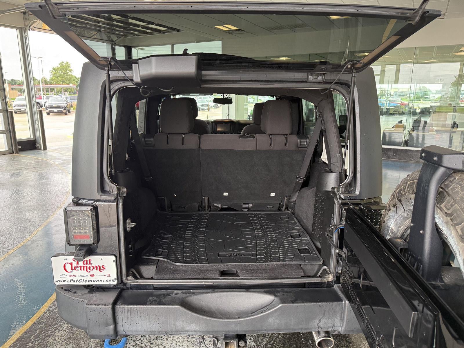 2015 Jeep Wrangler Unlimited Sport