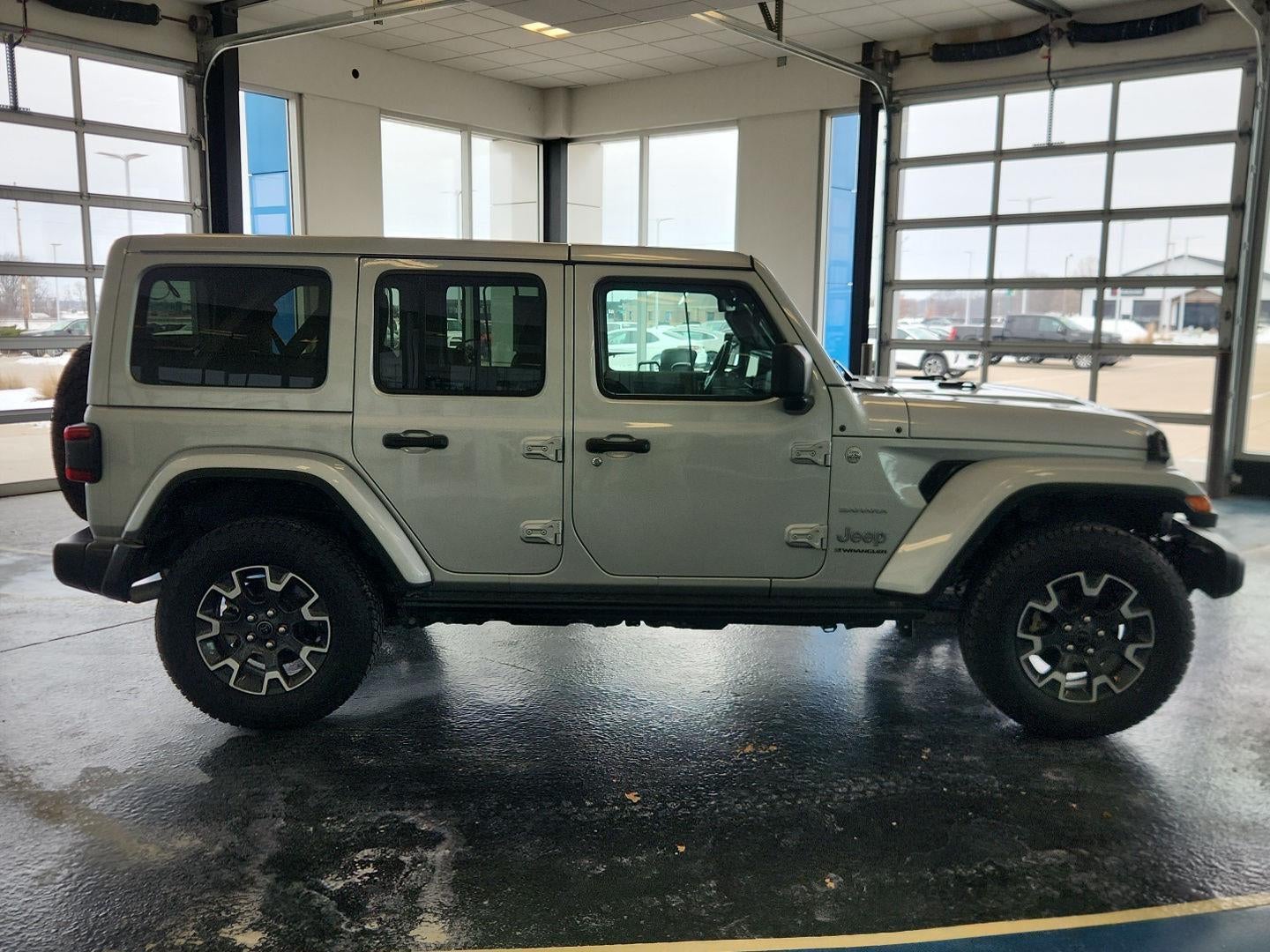 2024 Jeep Wrangler Sahara