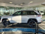 2025 Jeep GRAND CHEROKEE Base