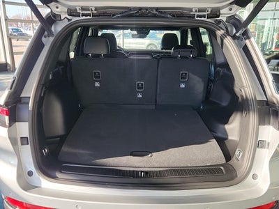 2025 Jeep GRAND CHEROKEE Base