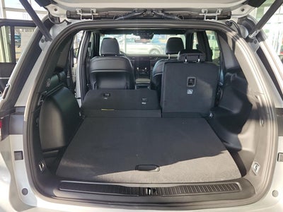 2025 Jeep GRAND CHEROKEE Base