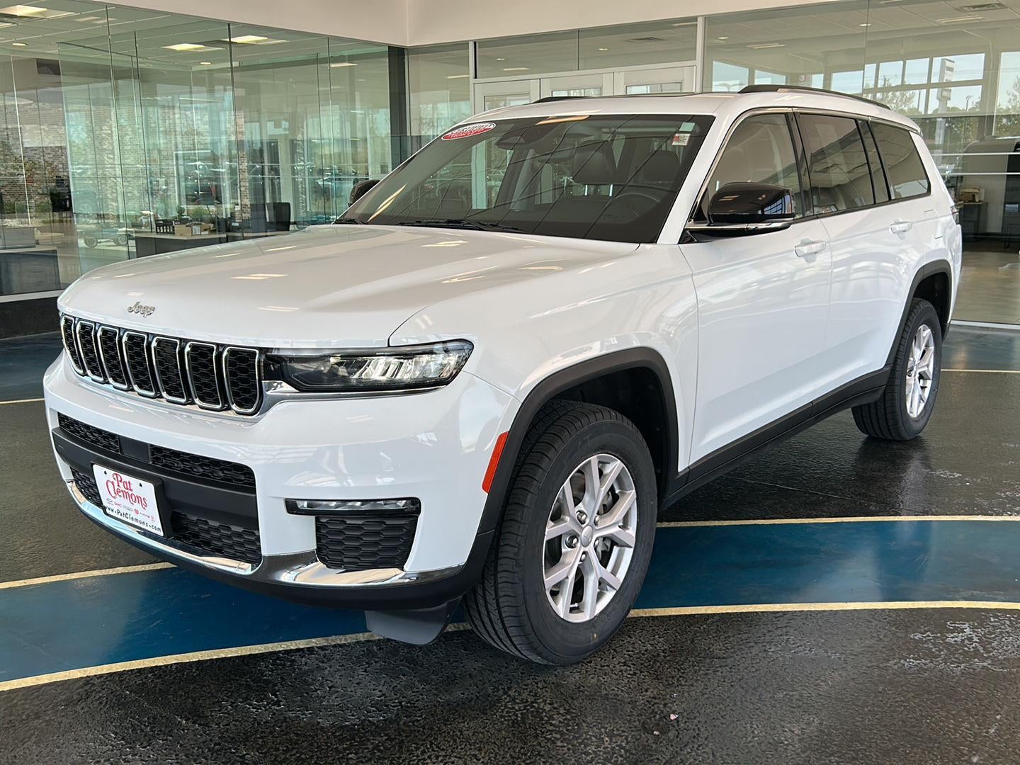 2022 Jeep Grand Cherokee L Limited 4x4's photo
