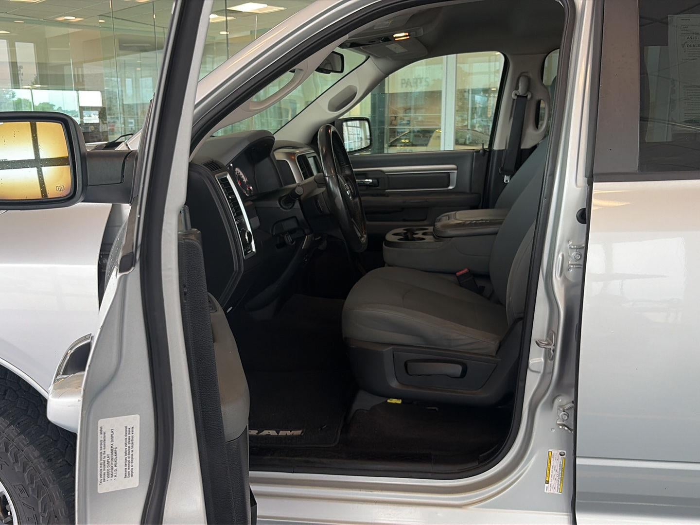 2013 RAM 1500 SLT