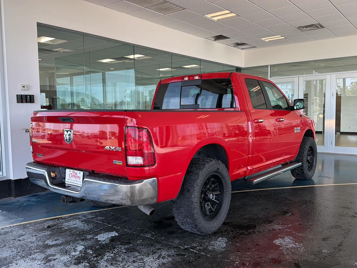2018 RAM 1500 SLT