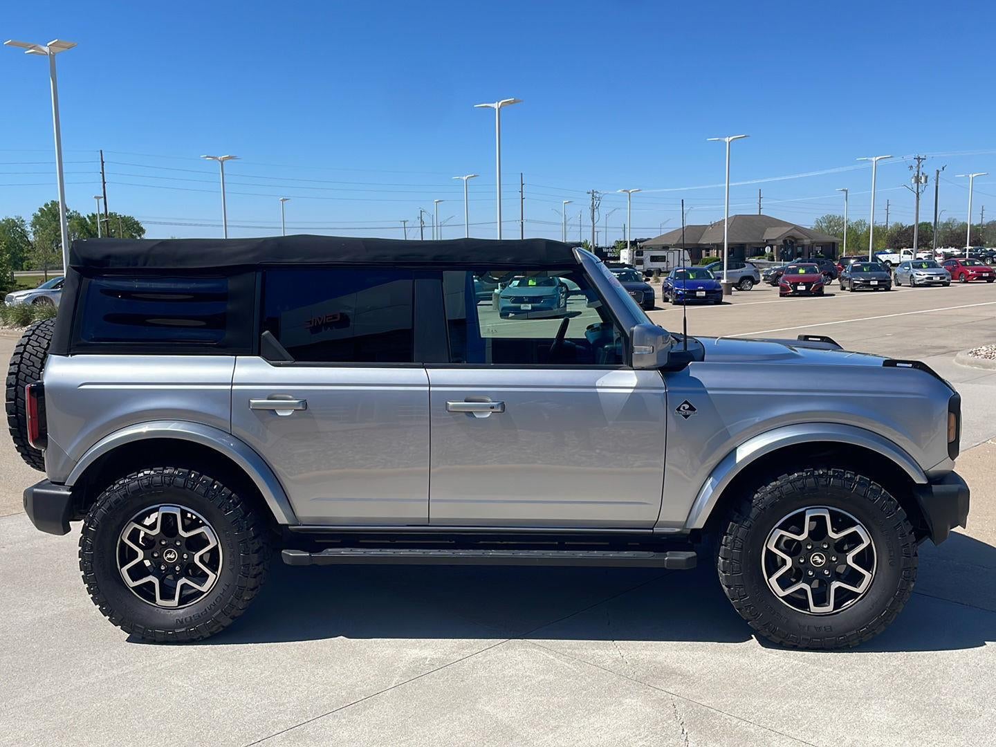 2022 Ford Bronco Base
