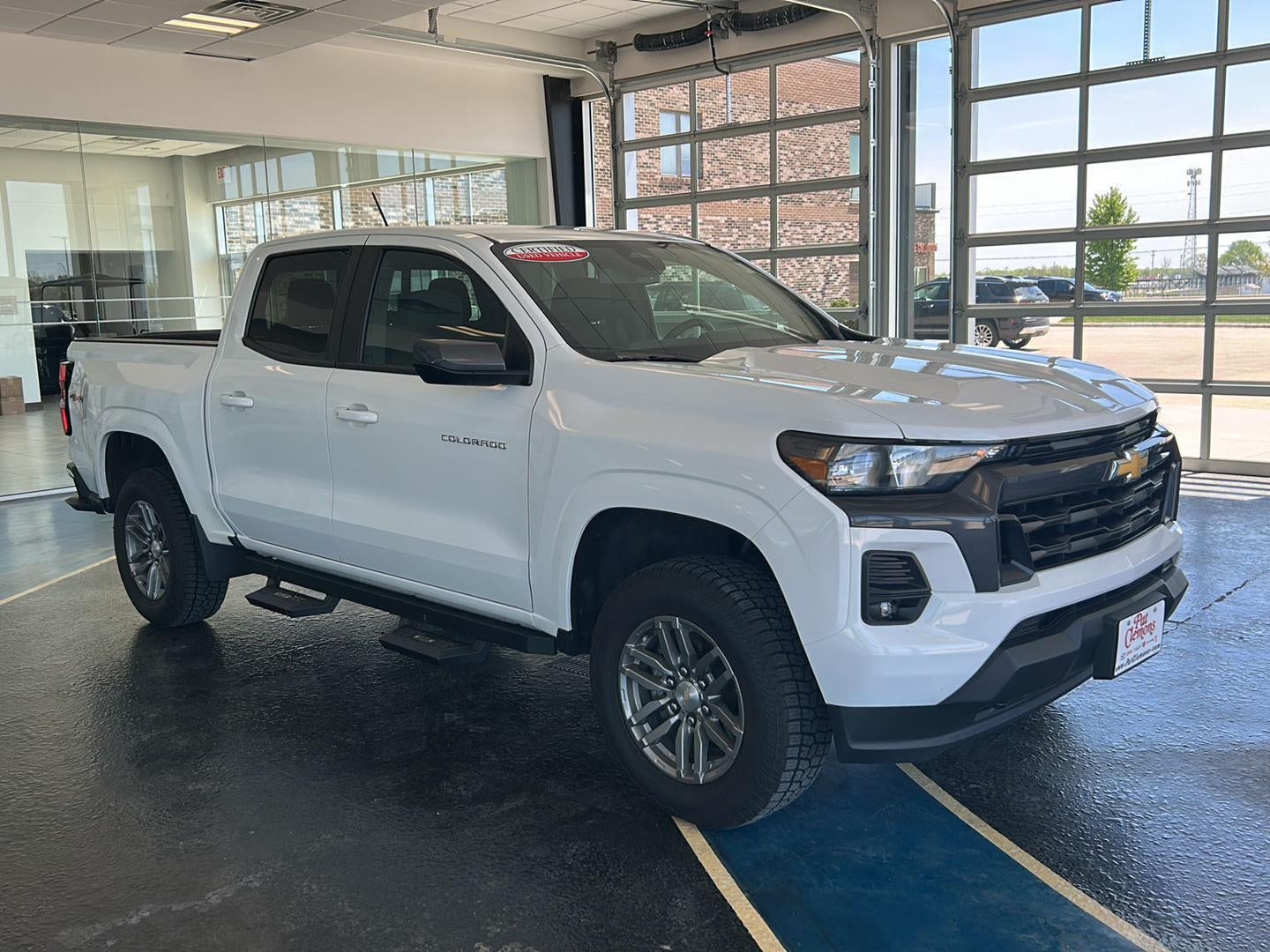 2024 Chevrolet Colorado LT