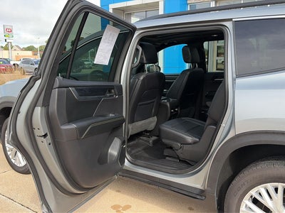 2024 GMC Acadia Elevation