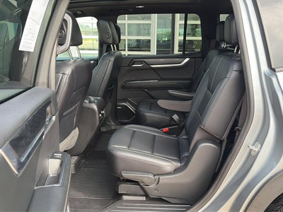 2024 GMC Acadia Elevation
