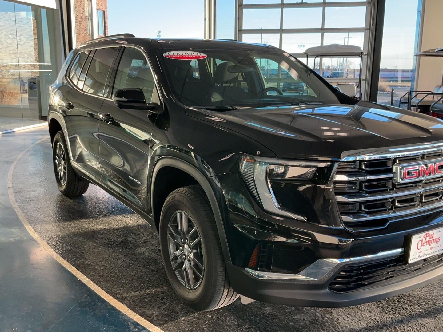 2025 GMC Acadia Elevation