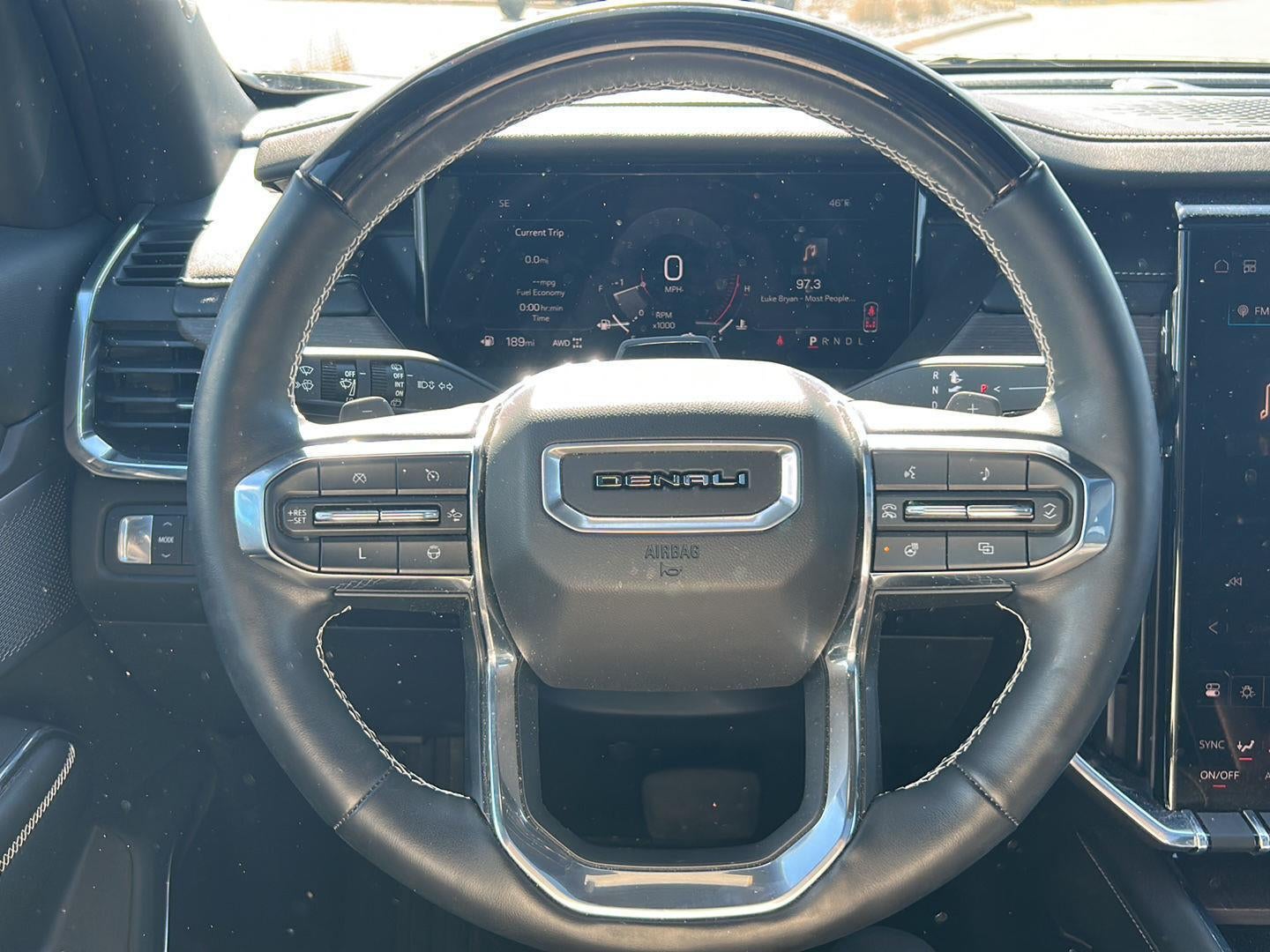 2024 GMC Acadia Denali