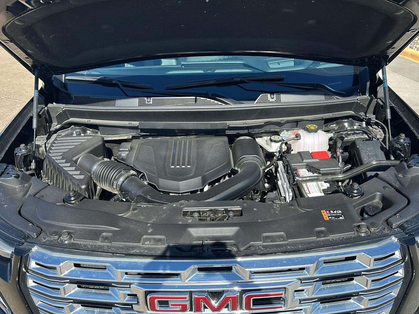 2024 GMC Acadia Denali