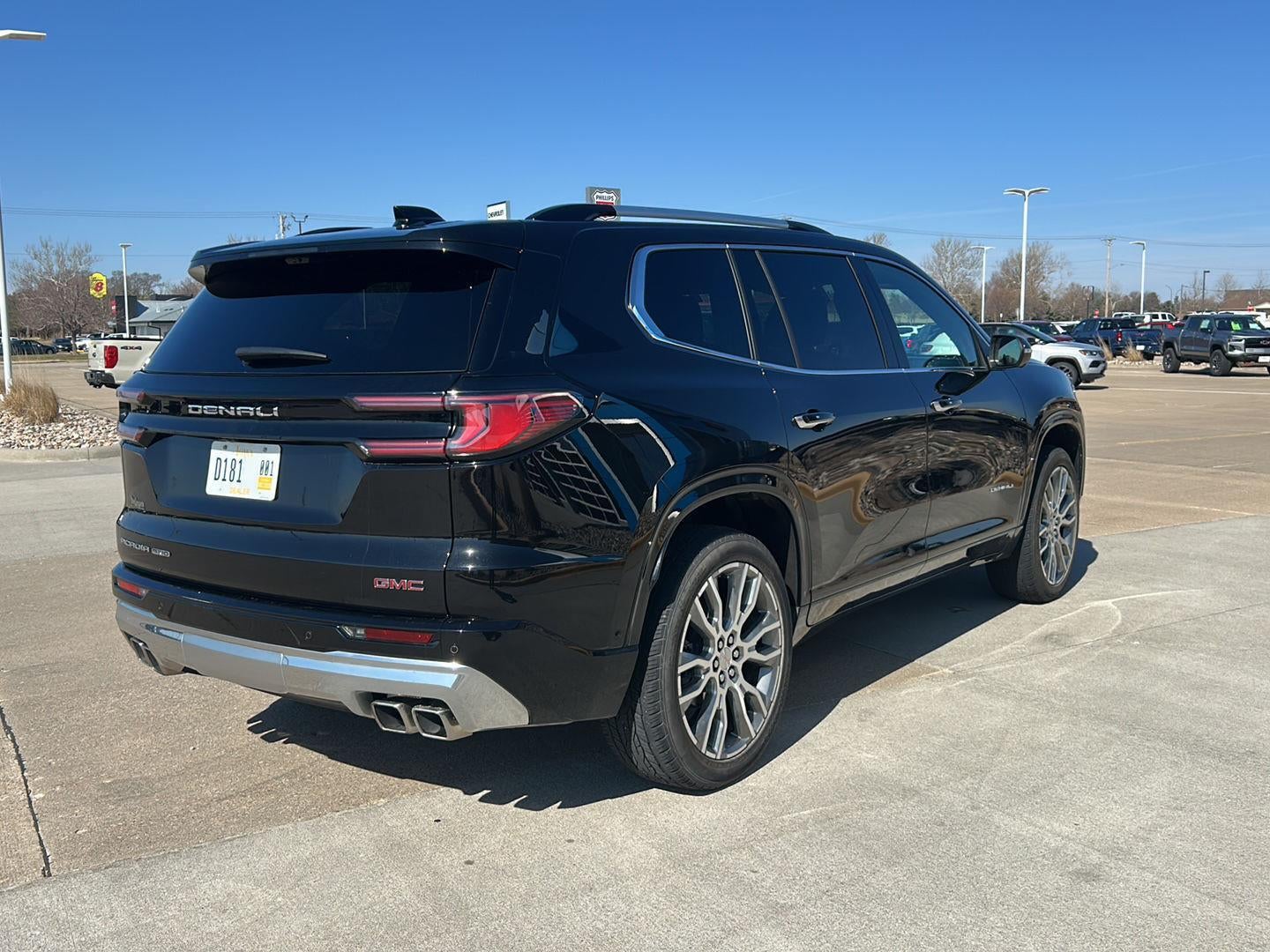 2024 GMC Acadia Denali