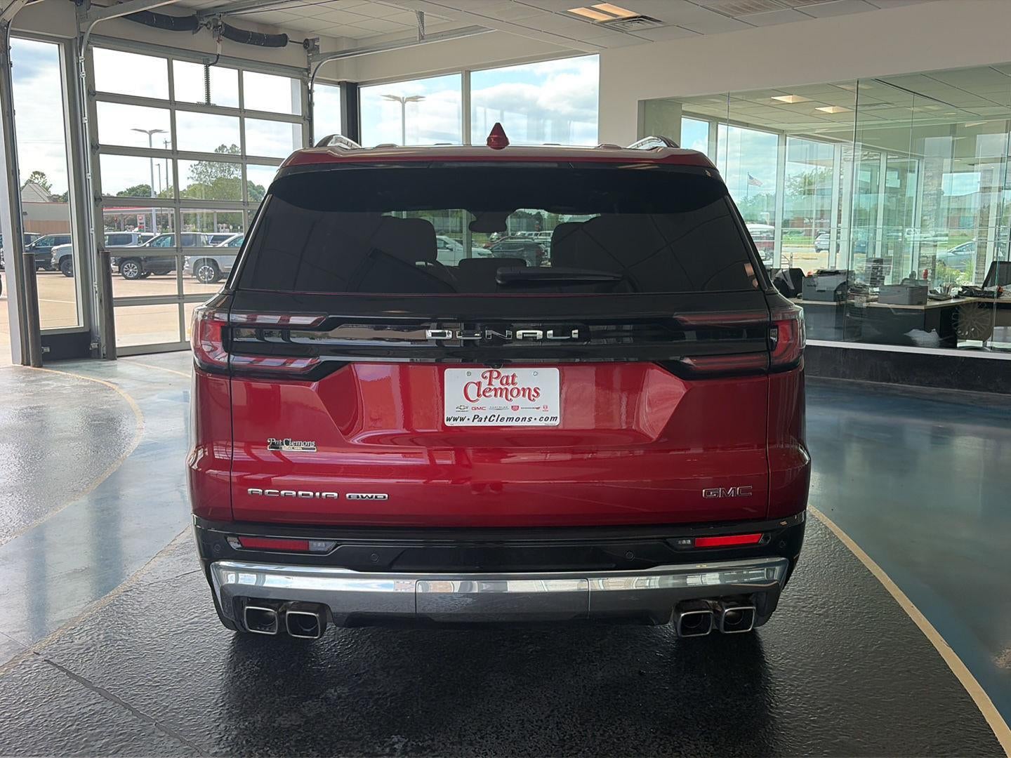 2024 GMC Acadia Denali