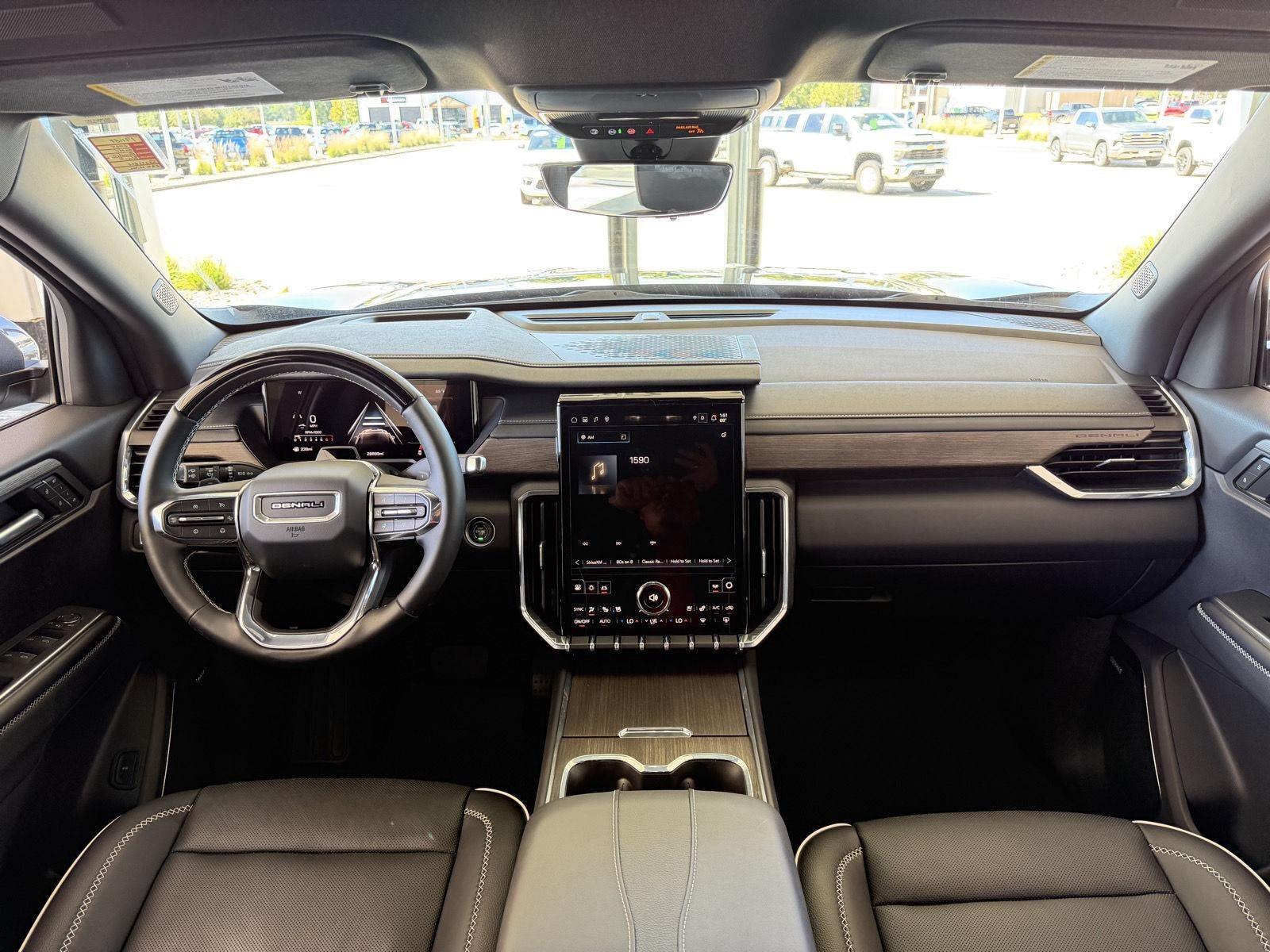 2025 GMC Acadia Denali