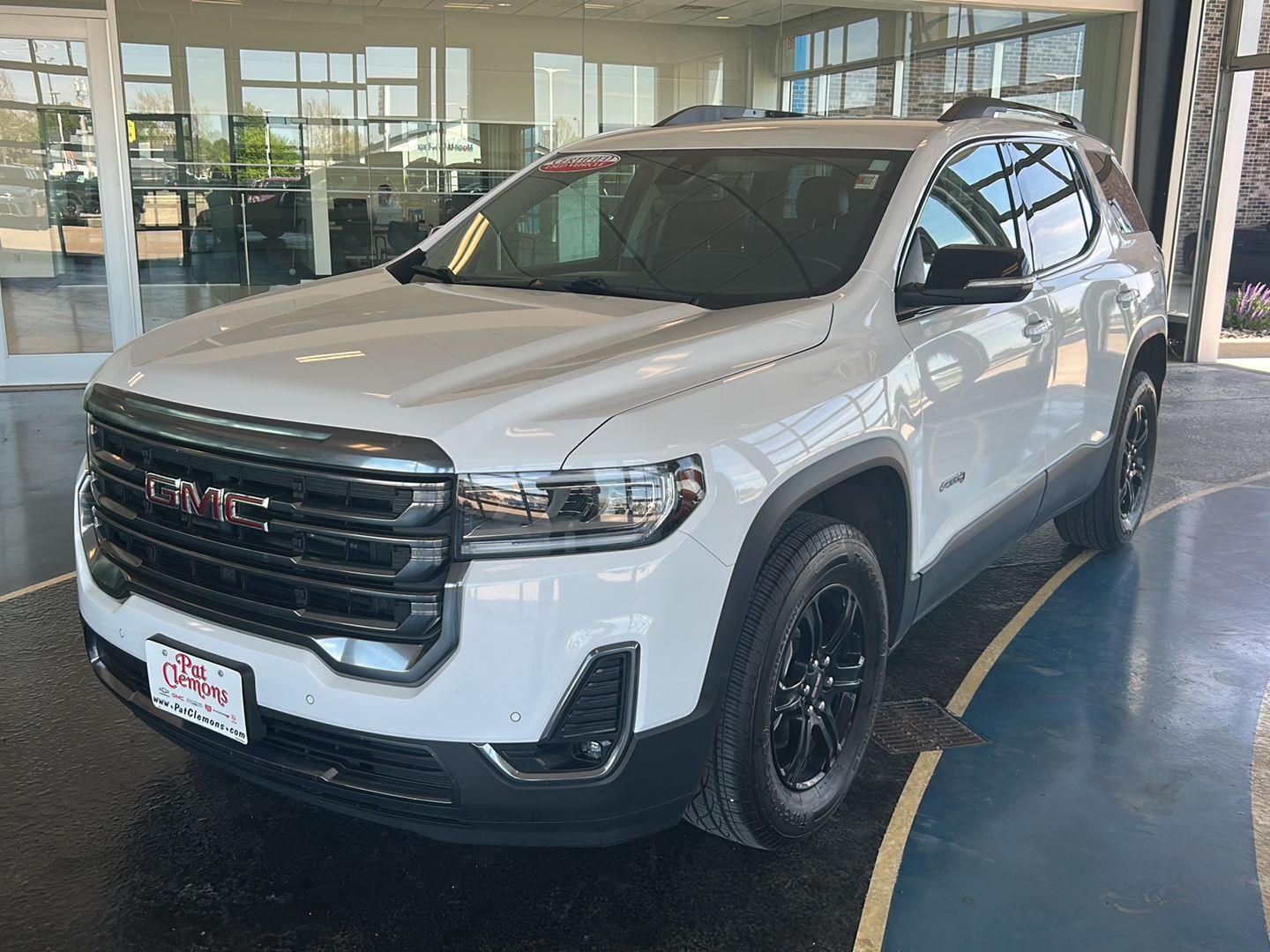 2023 GMC Acadia AT4 AWD's photo