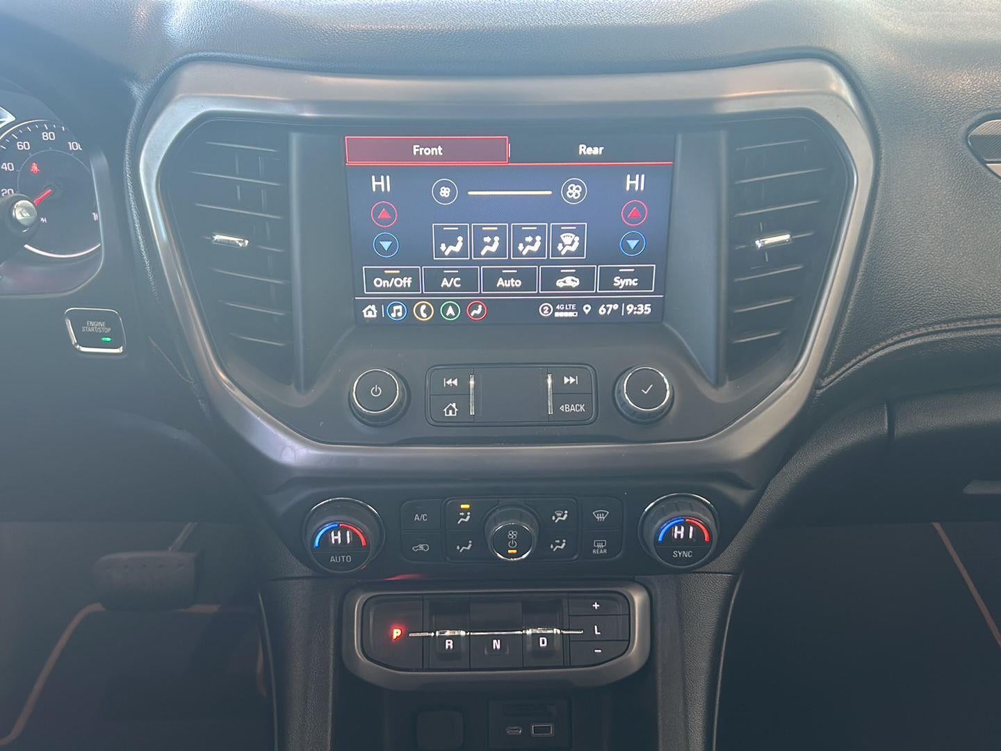 2023 GMC Acadia AT4