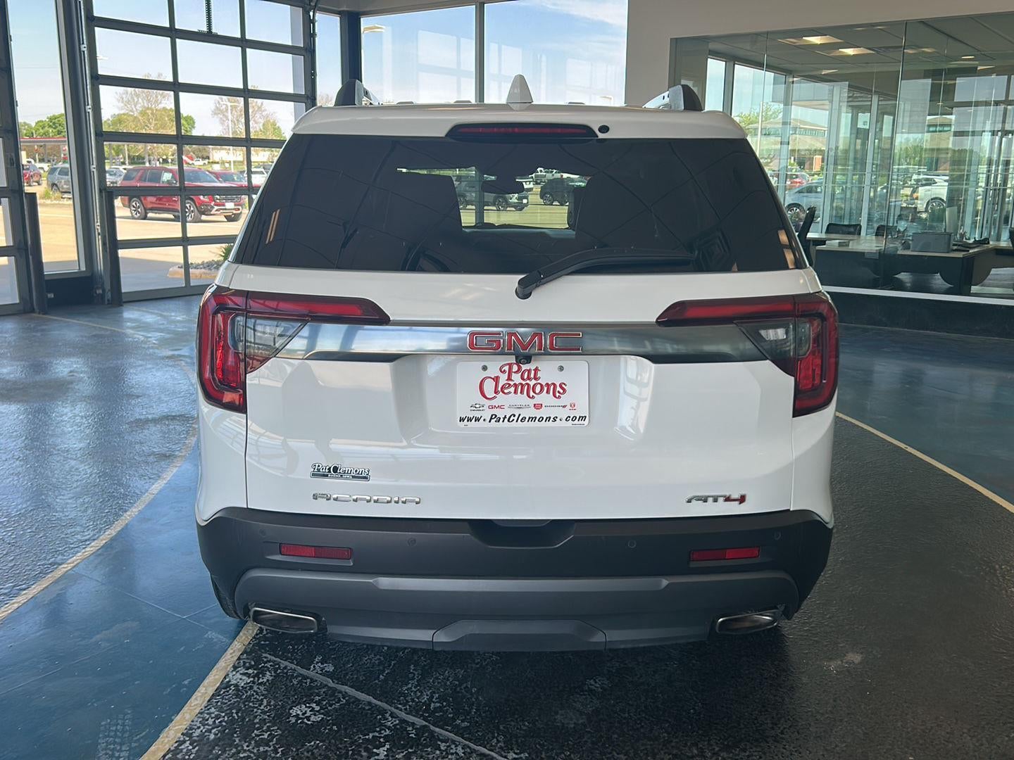 2023 GMC Acadia AT4