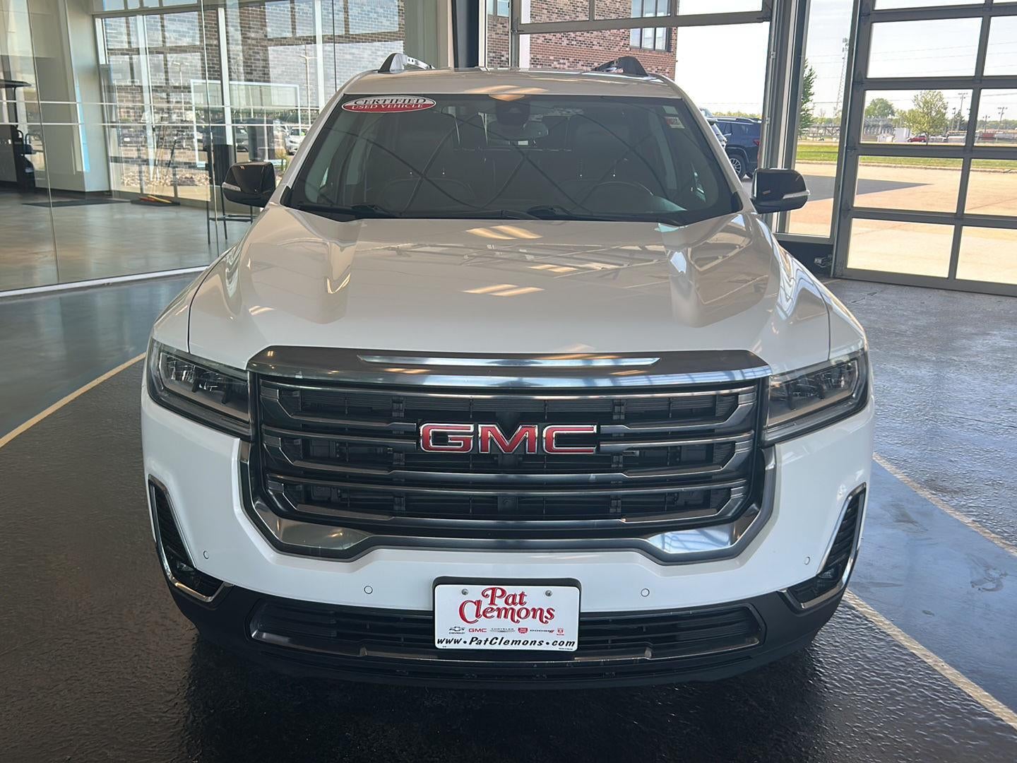 2023 GMC Acadia AT4