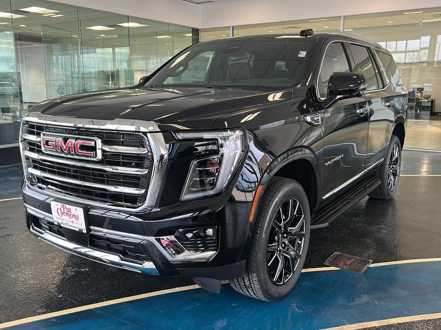 2026 GMC Yukon 4WD Elevation's photo