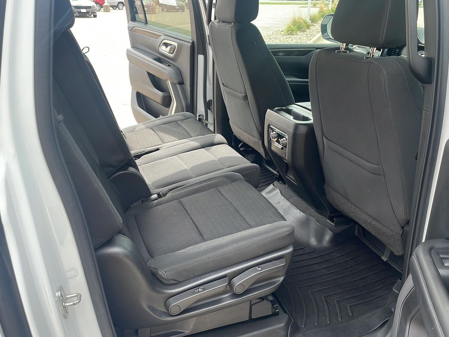 2022 GMC Yukon XL SLE