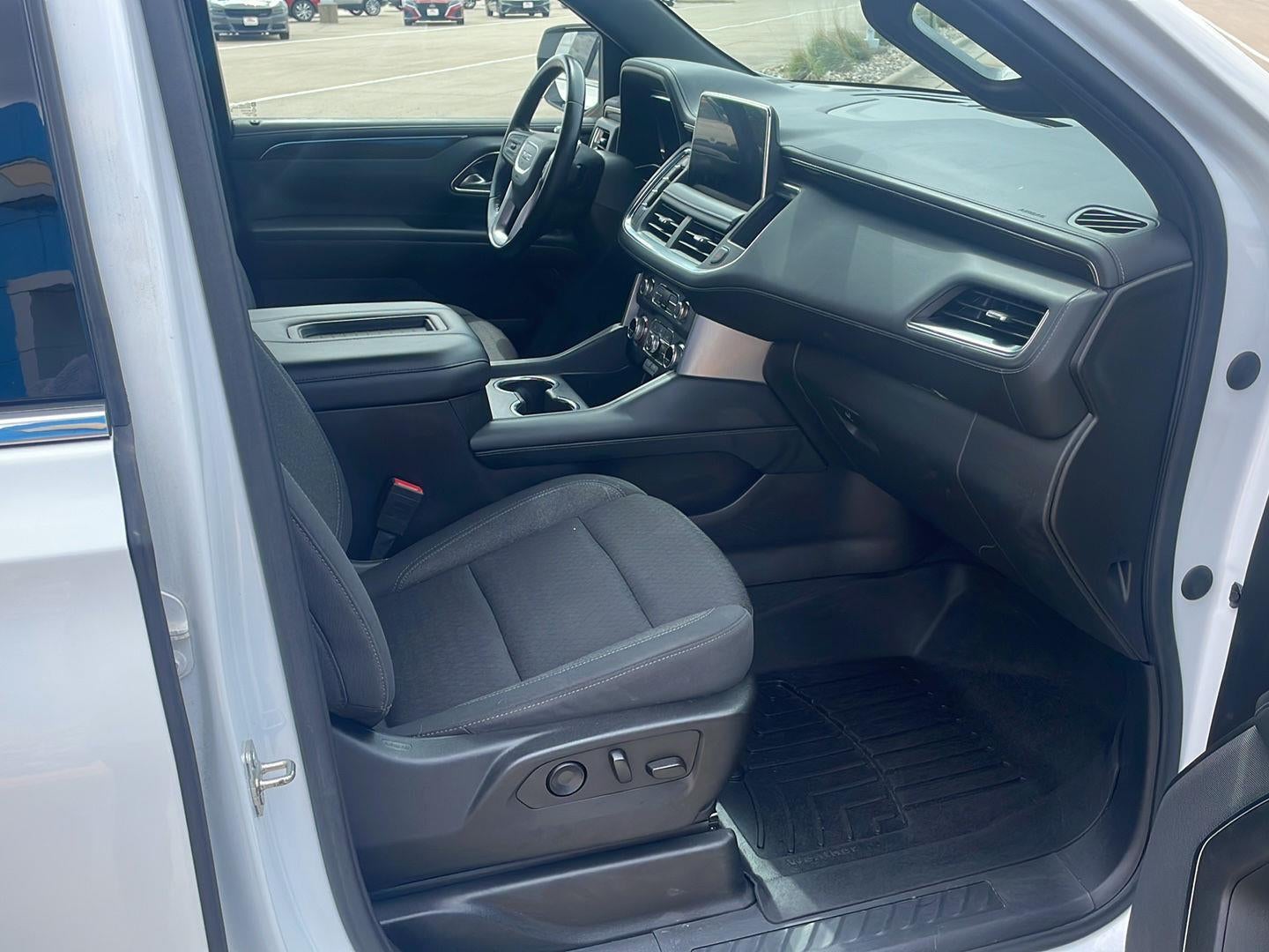 2022 GMC Yukon XL SLE
