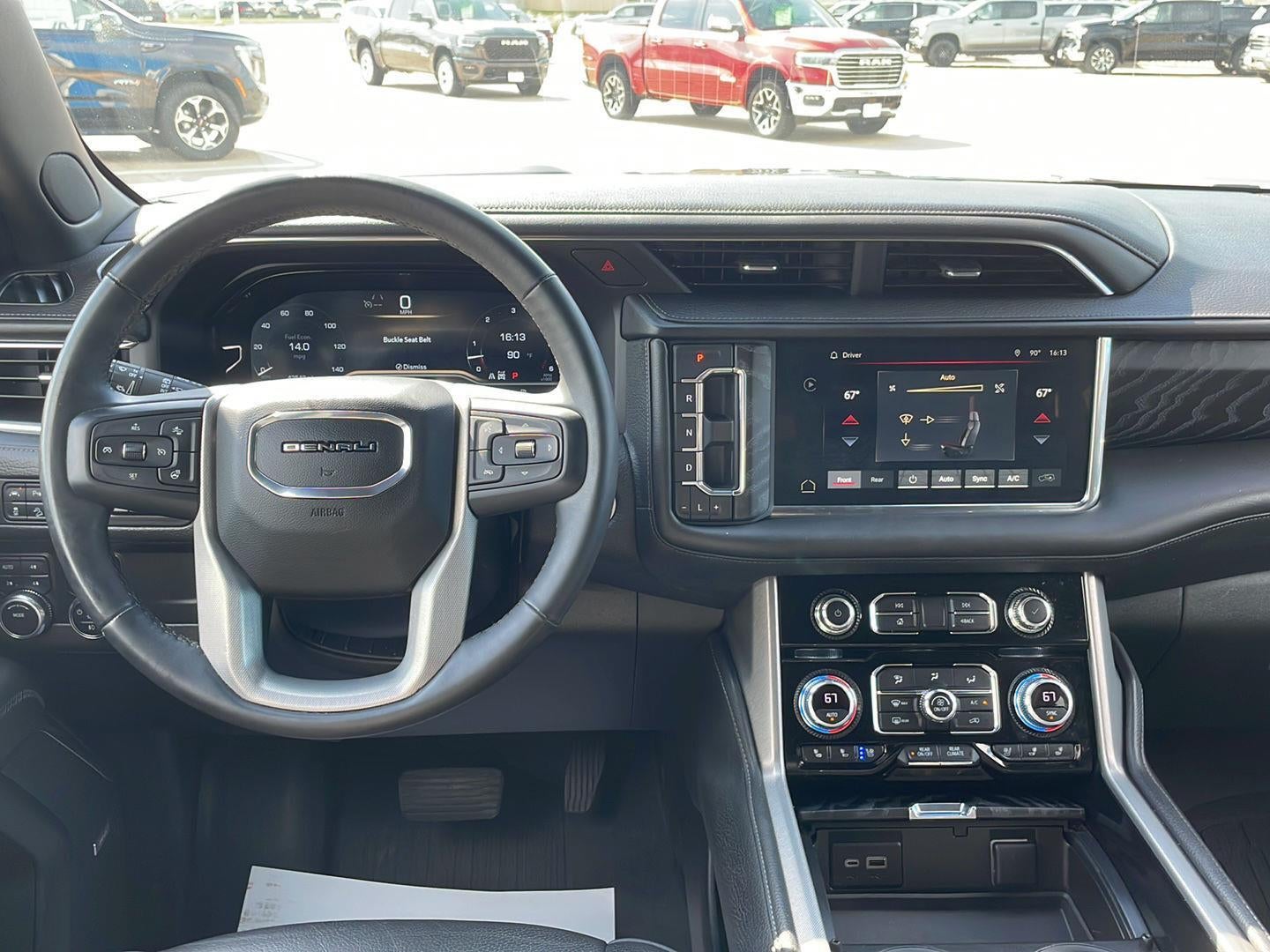 2023 GMC Yukon XL Denali