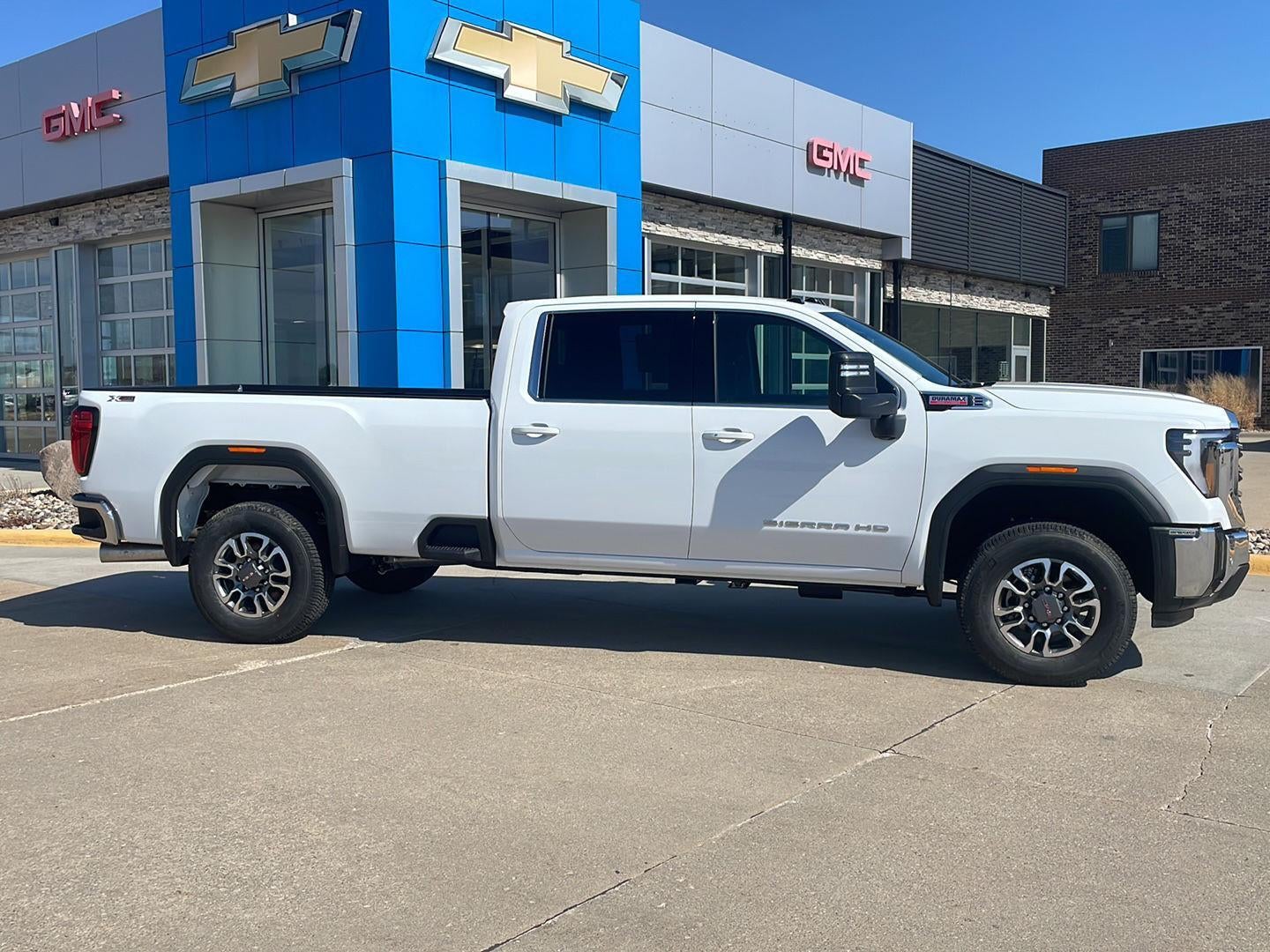 2026 GMC Sierra 2500 HD SLE