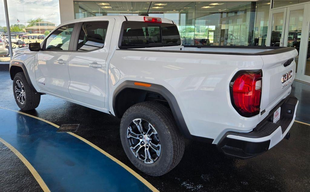 2025 GMC Canyon AT4