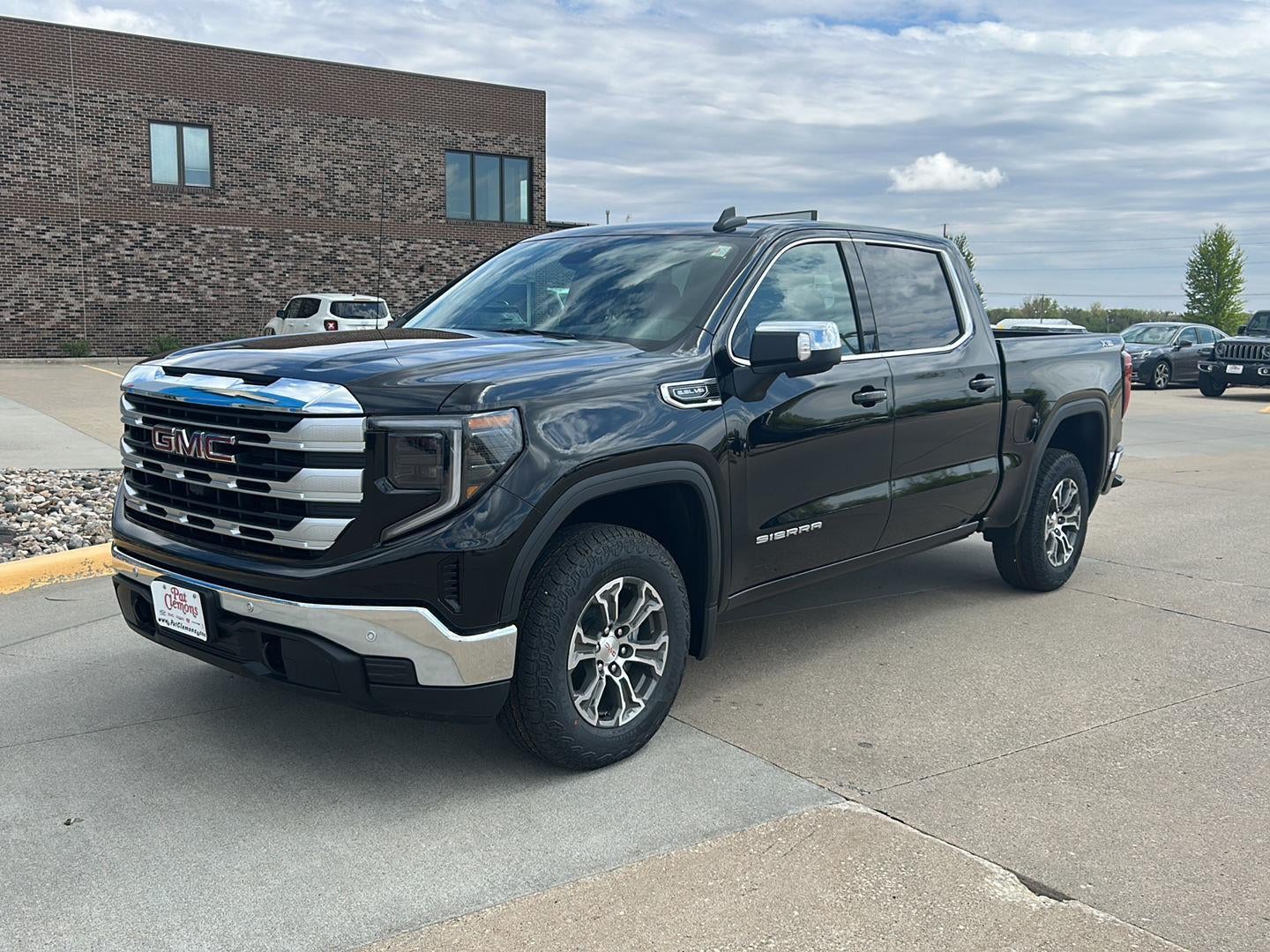 2026 GMC Sierra 1500 SLE