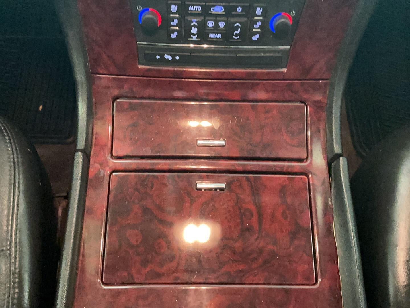 2011 Cadillac Escalade Luxury