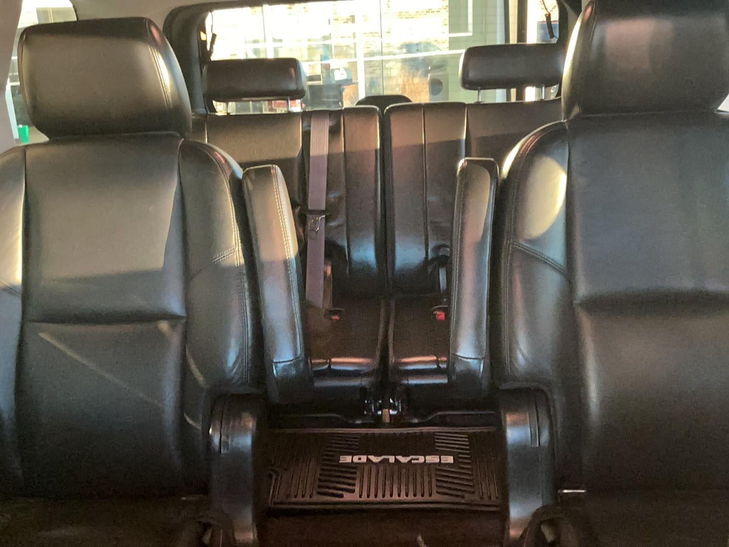 2011 Cadillac Escalade Luxury