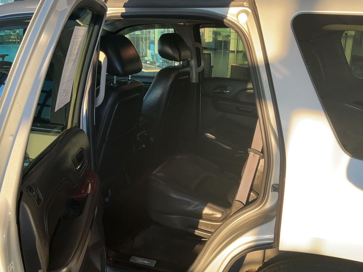 2011 Cadillac Escalade Luxury