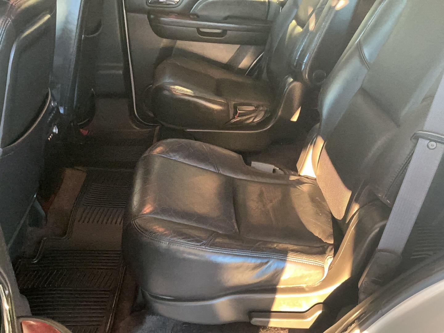 2011 Cadillac Escalade Luxury