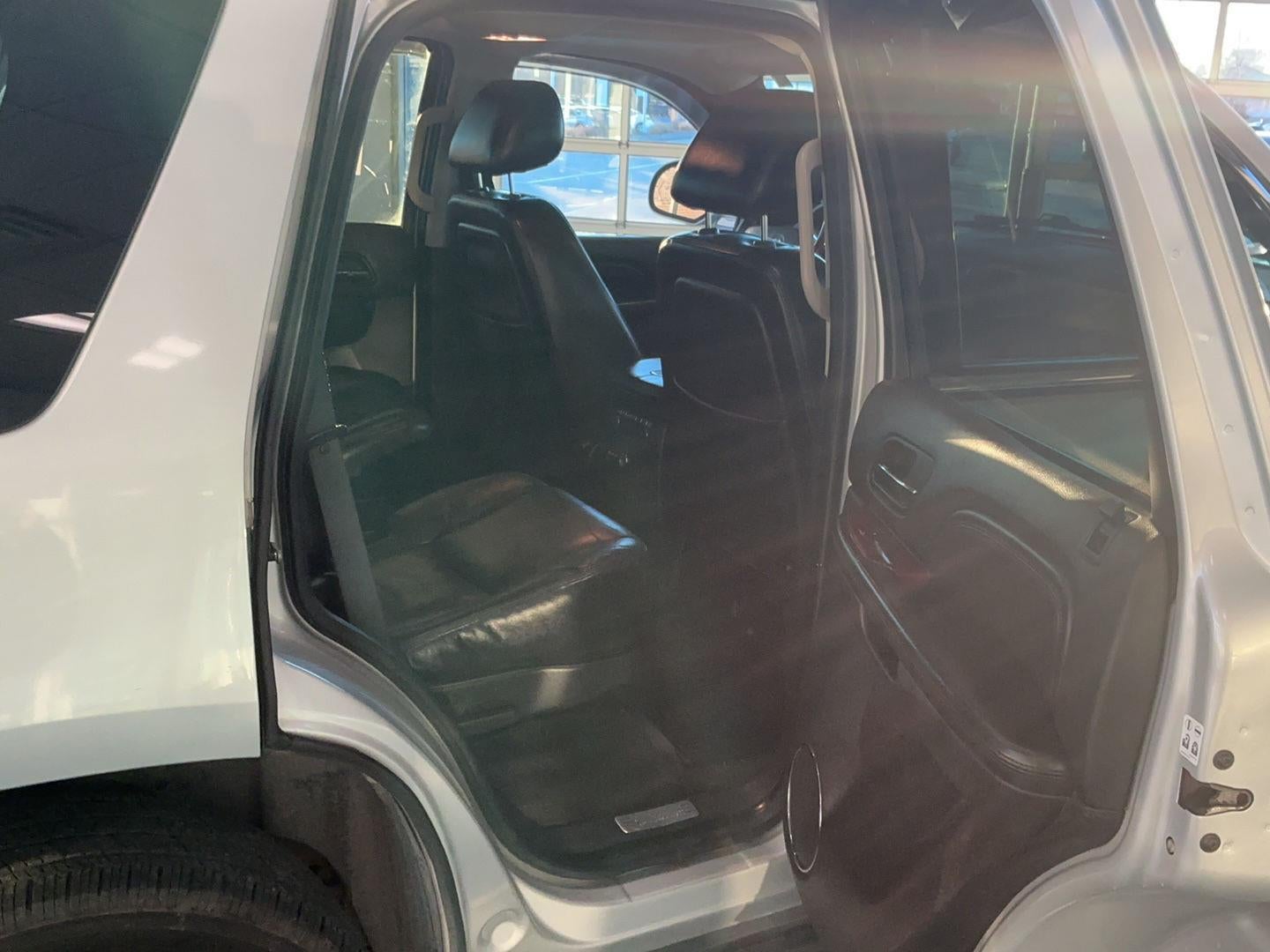 2011 Cadillac Escalade Luxury