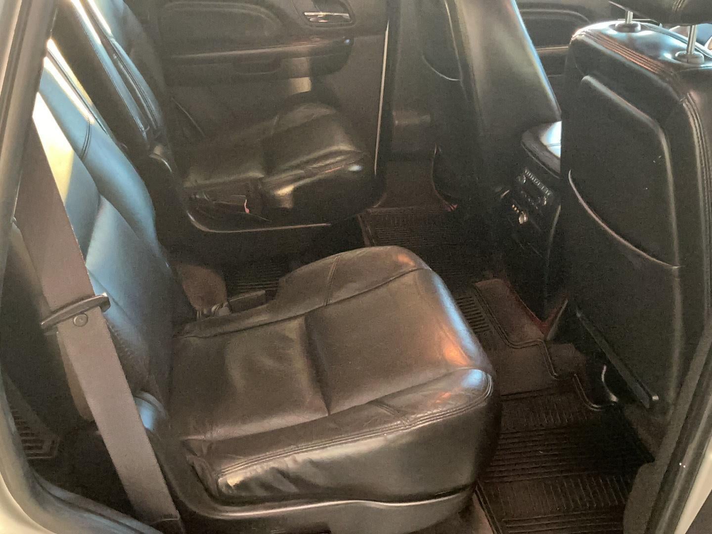 2011 Cadillac Escalade Luxury