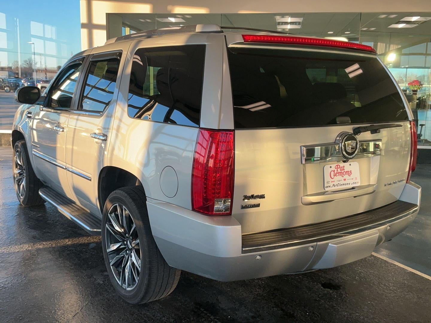 2011 Cadillac Escalade Luxury