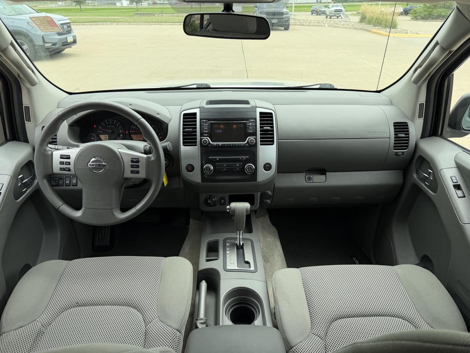 2016 Nissan Frontier SV