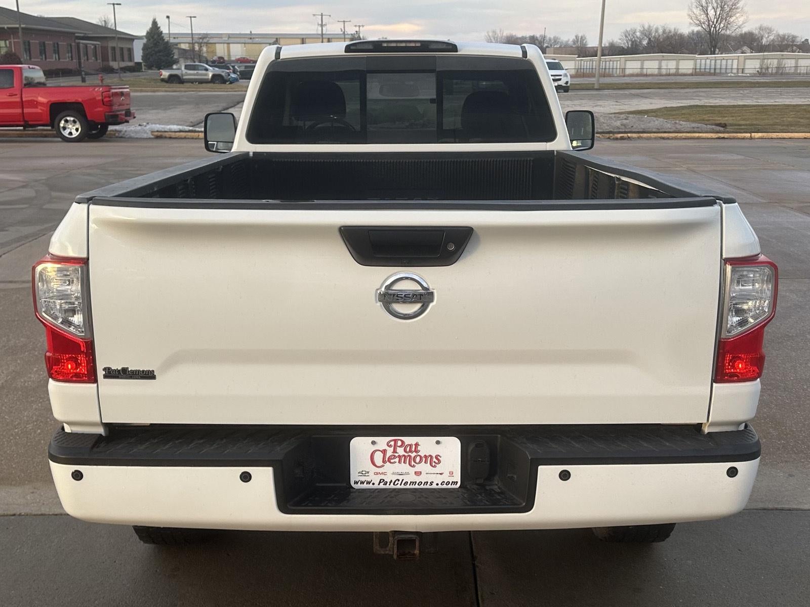 2017 Nissan Titan XD SV