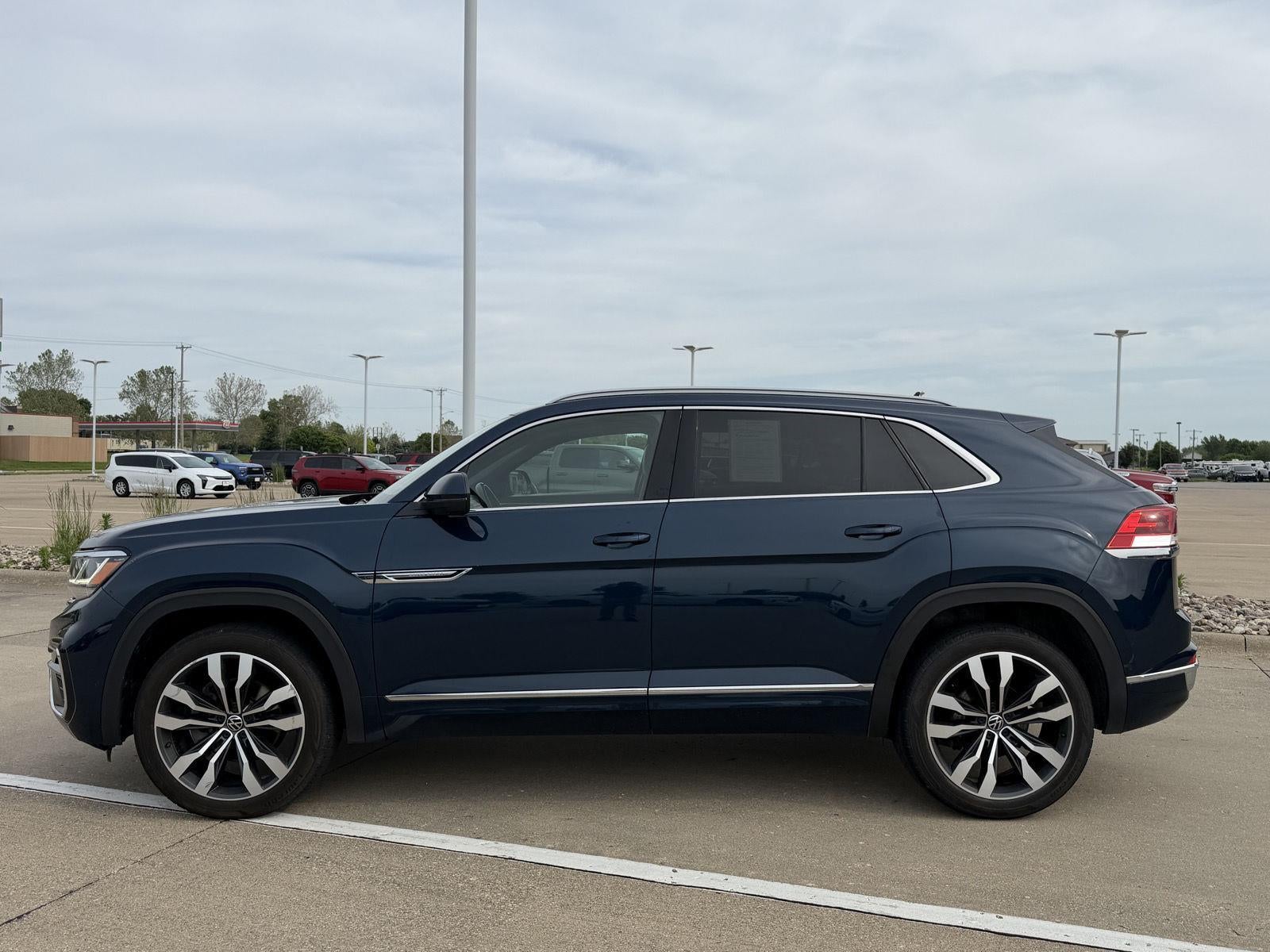 2020 Volkswagen Atlas Cross Sport 3.6L V6 SEL Premium R-Line